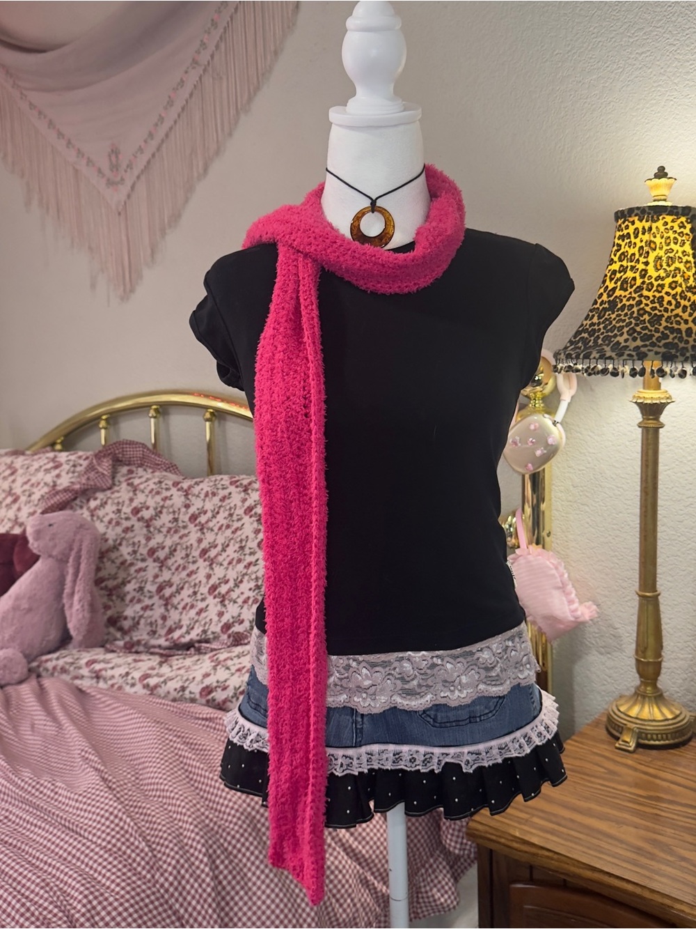 Women's Fuchsia Cozy Knit Scarf - Stylish Layering Accessory - Picture 5 of 5